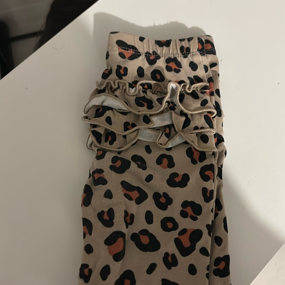 Cheetah leggings